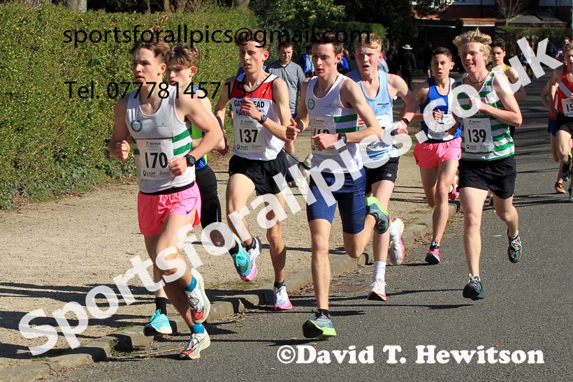 Mens Under-17s 5k, 2022 Northern 12 and 6 Stage Road Relays,  Birkenhead Park, Birkenhead, Wirral.  Photo: David T. Hewitson/Sports for All Pics